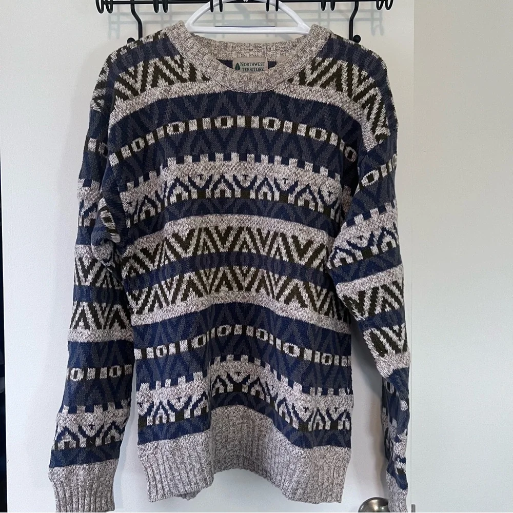 EUC Northwest Territory vintage Patterned Blue and Gray Sweater men’s size large